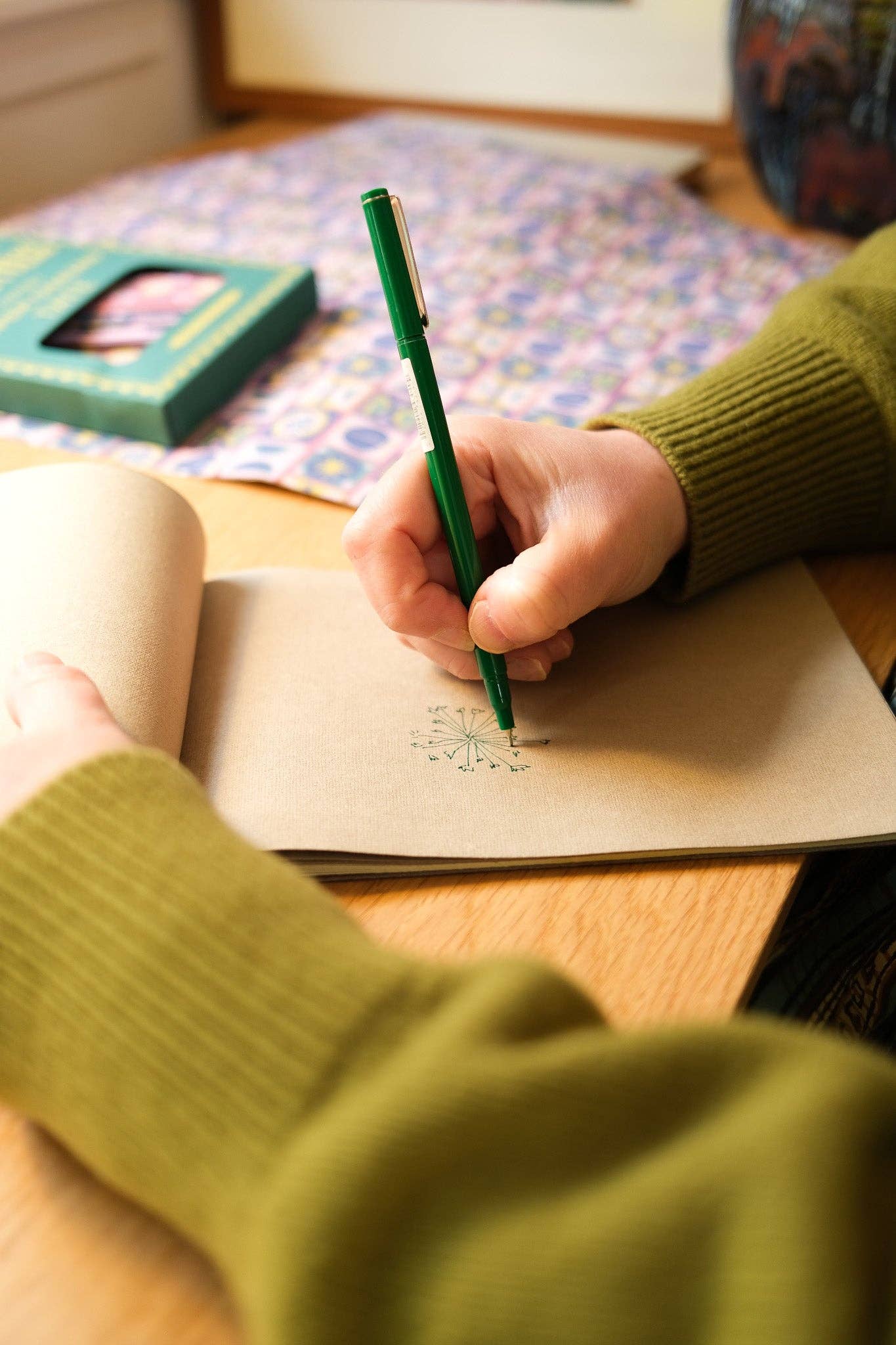 Bloomsbury Carpet Patterns Sketchbook by East End Press