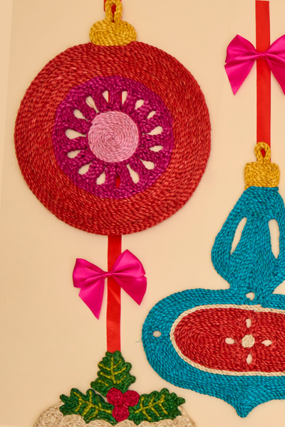 Red Round Bauble Placemat (PRE-ORDER: arrival end Oct)