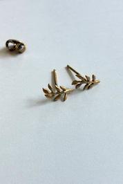 gold leaf stud earrings 