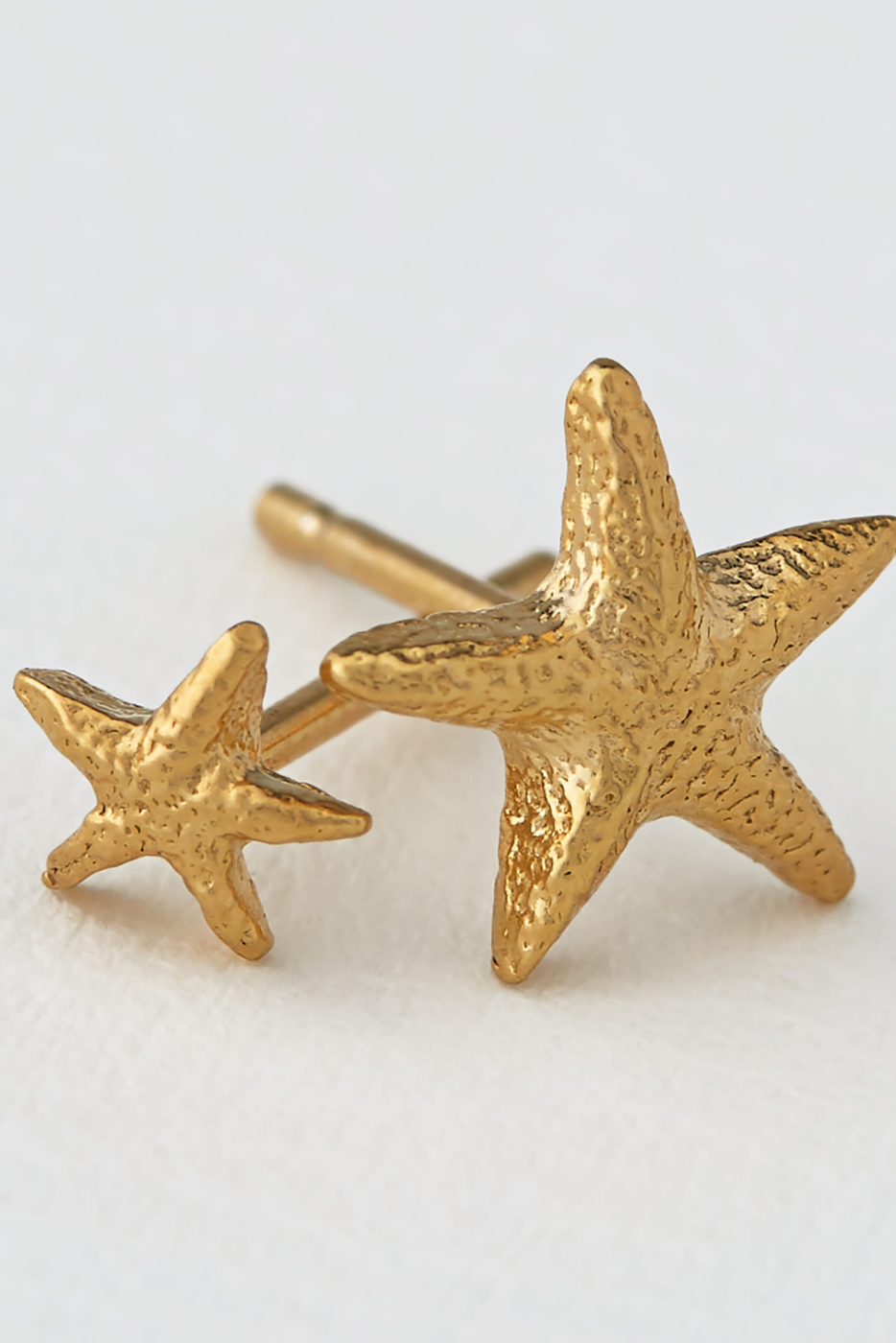 gold plated starfish stud earrings