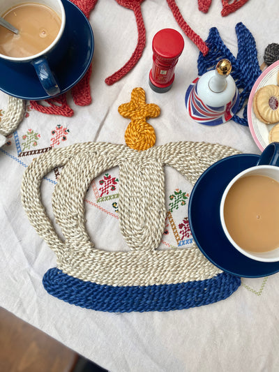 Crown placemat - Blue