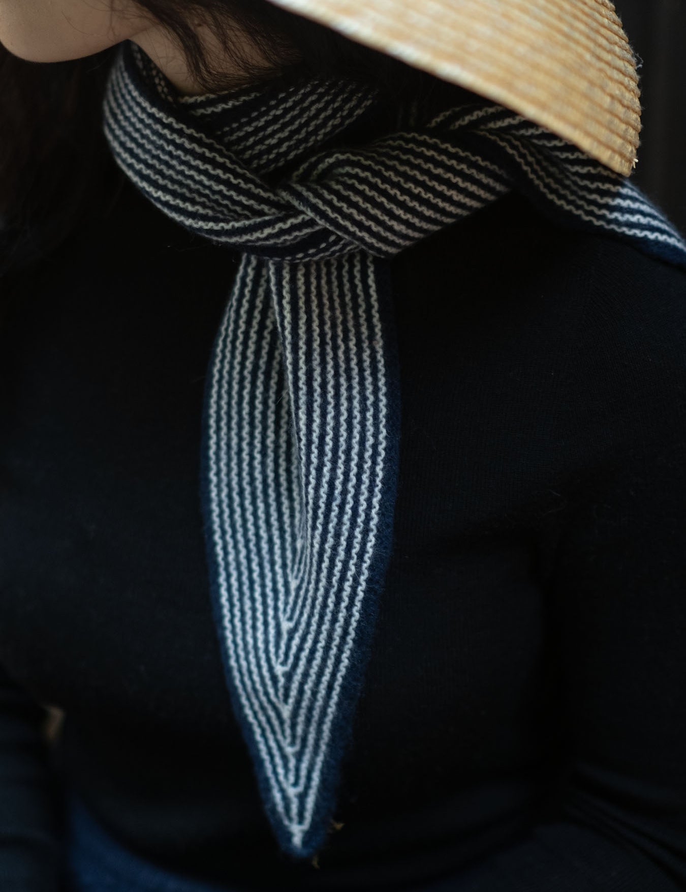 Sailor-Cashmere-Rib-Neck-Scarf-Navy-02.jpg