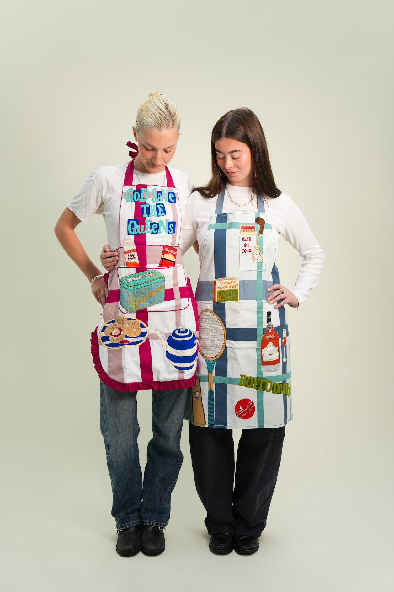 Bottoms Up Apron [Preorder: Mid-End October]