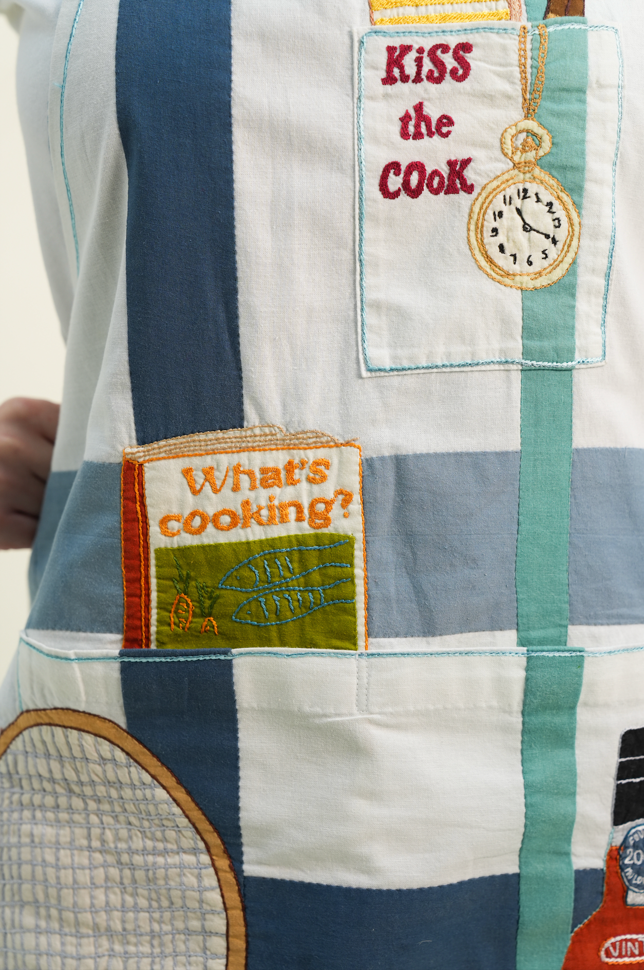 Bottoms Up Apron [Preorder: Mid-End October]