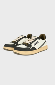 Mack Trainer
