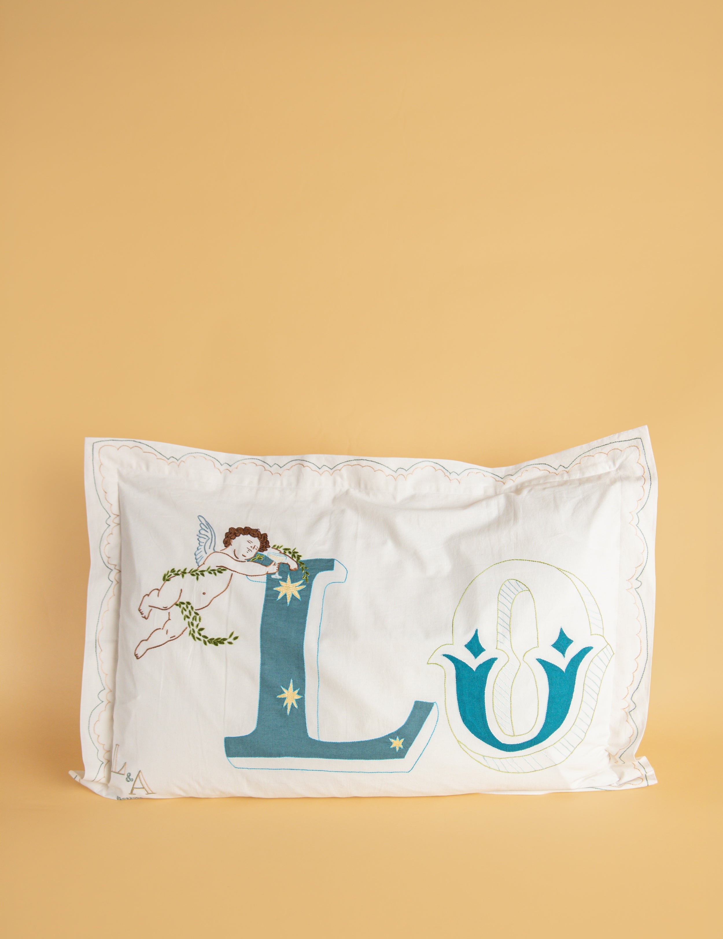 lovepillows_7.jpg