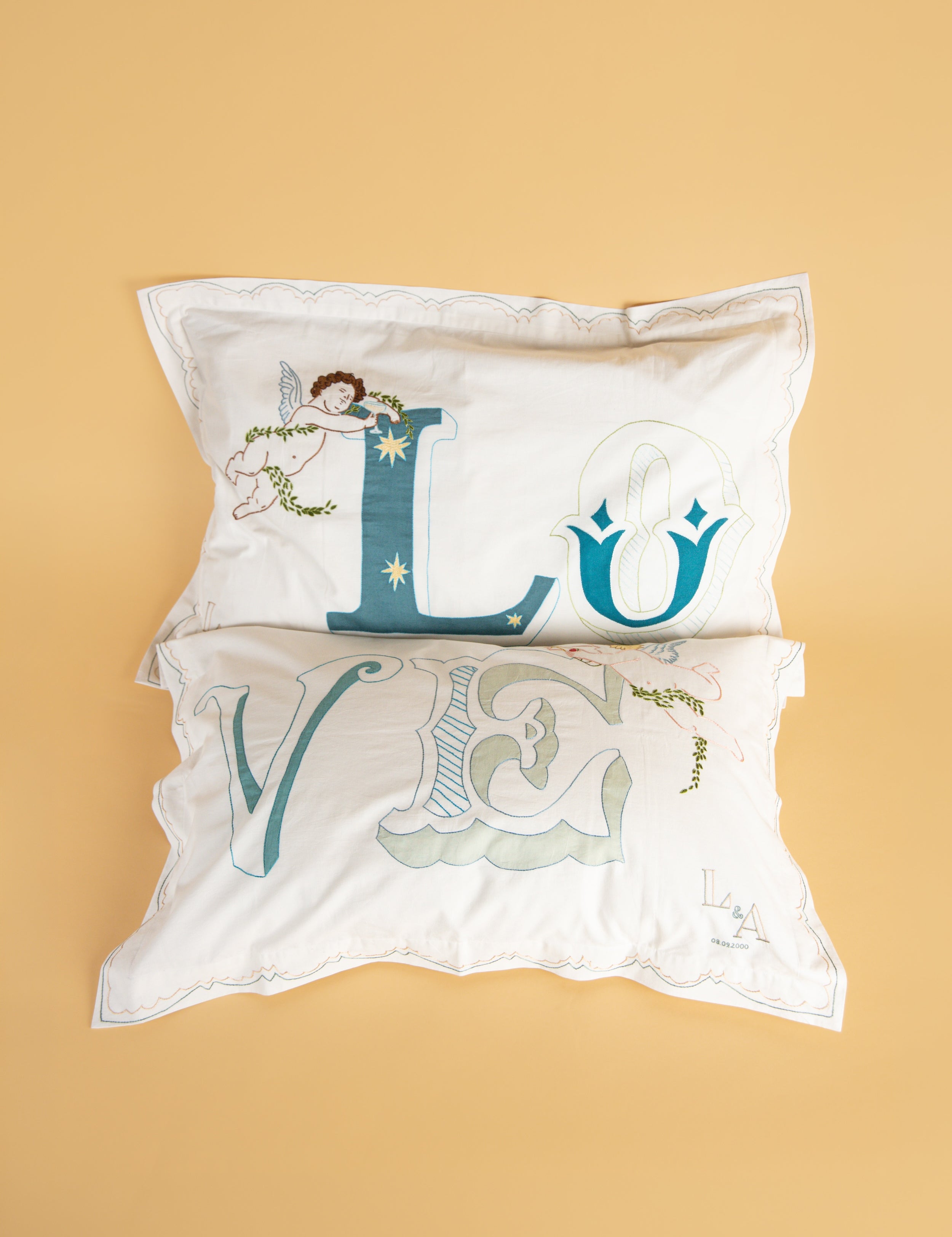 lovepillows_8.jpg