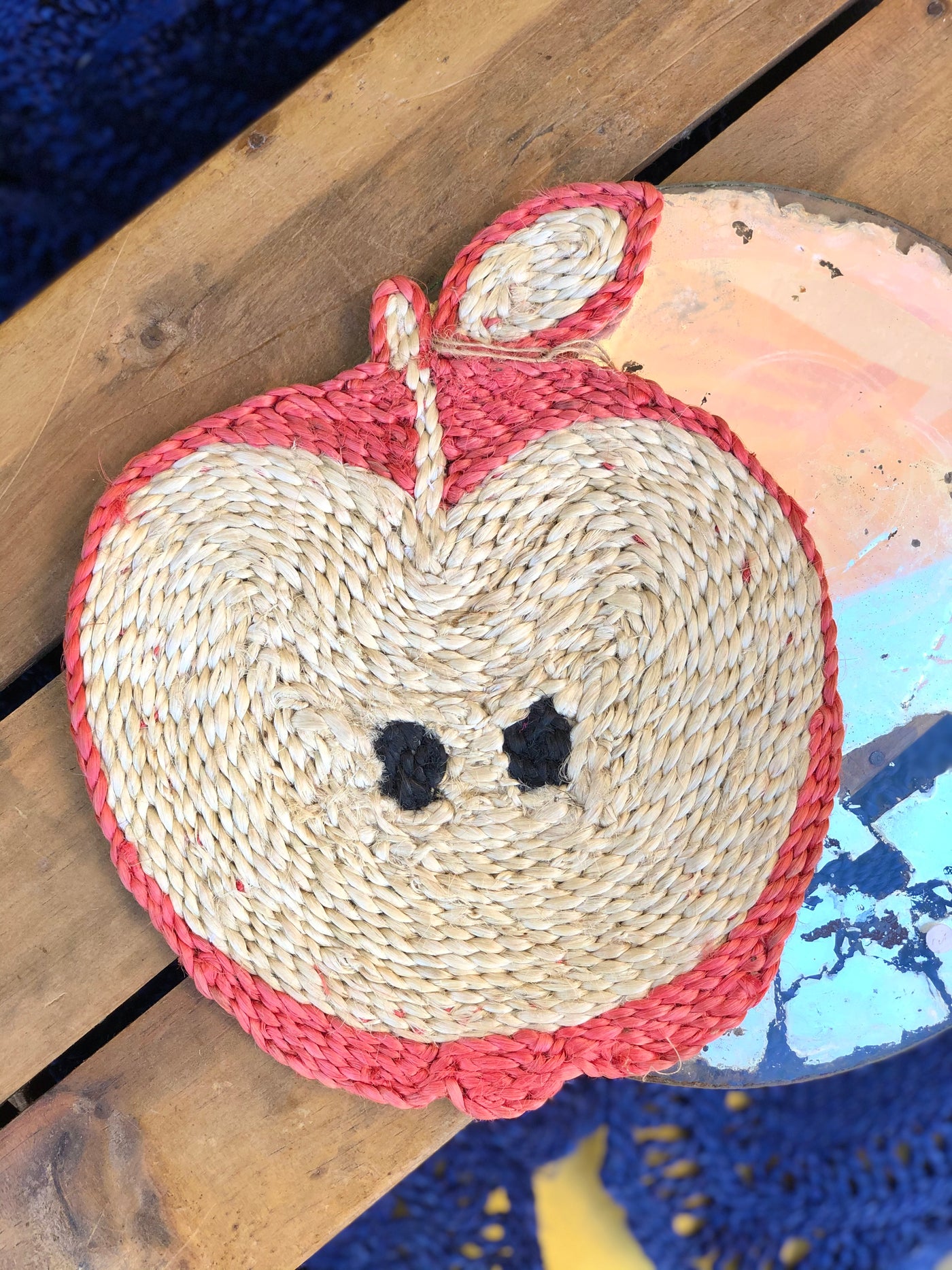 Apple placemat - Coral
